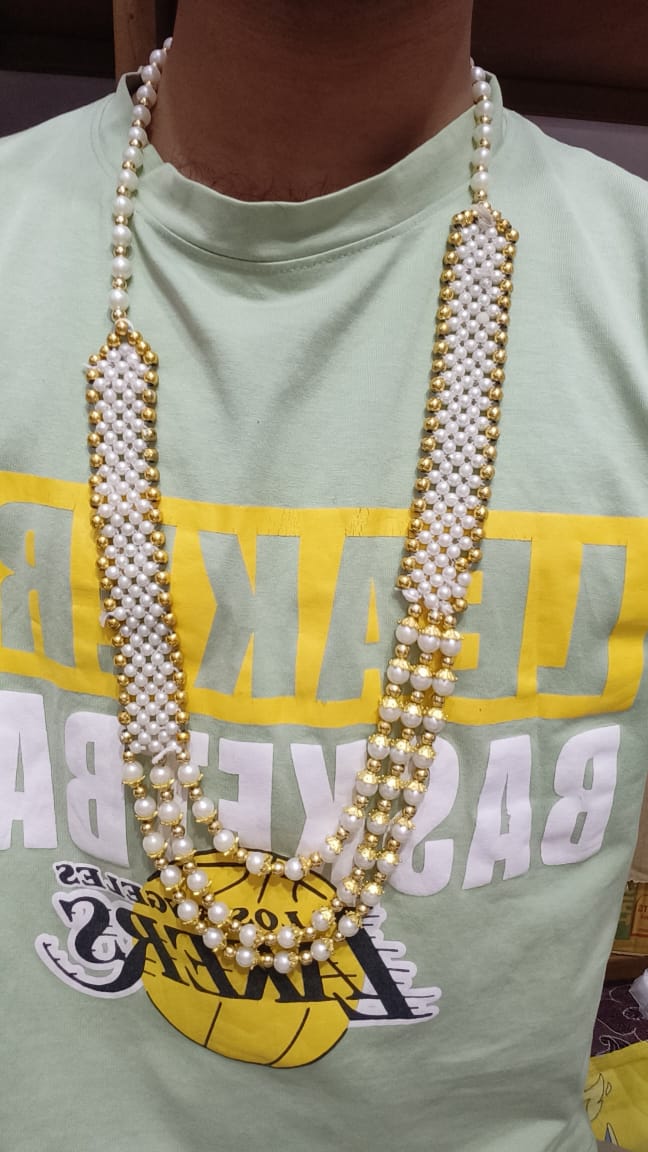 Traditional pearl and gold bead mala necklace for women