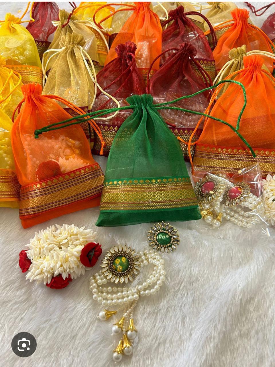 Bridal net potli with floral gajra