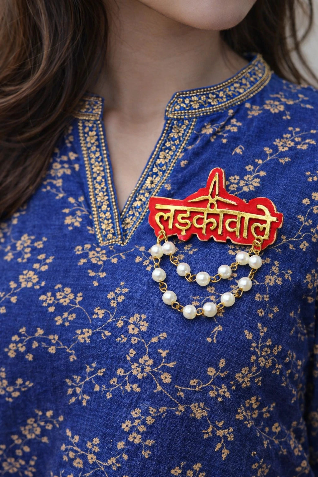 Ladkiwale side brooch for wedding function outfit