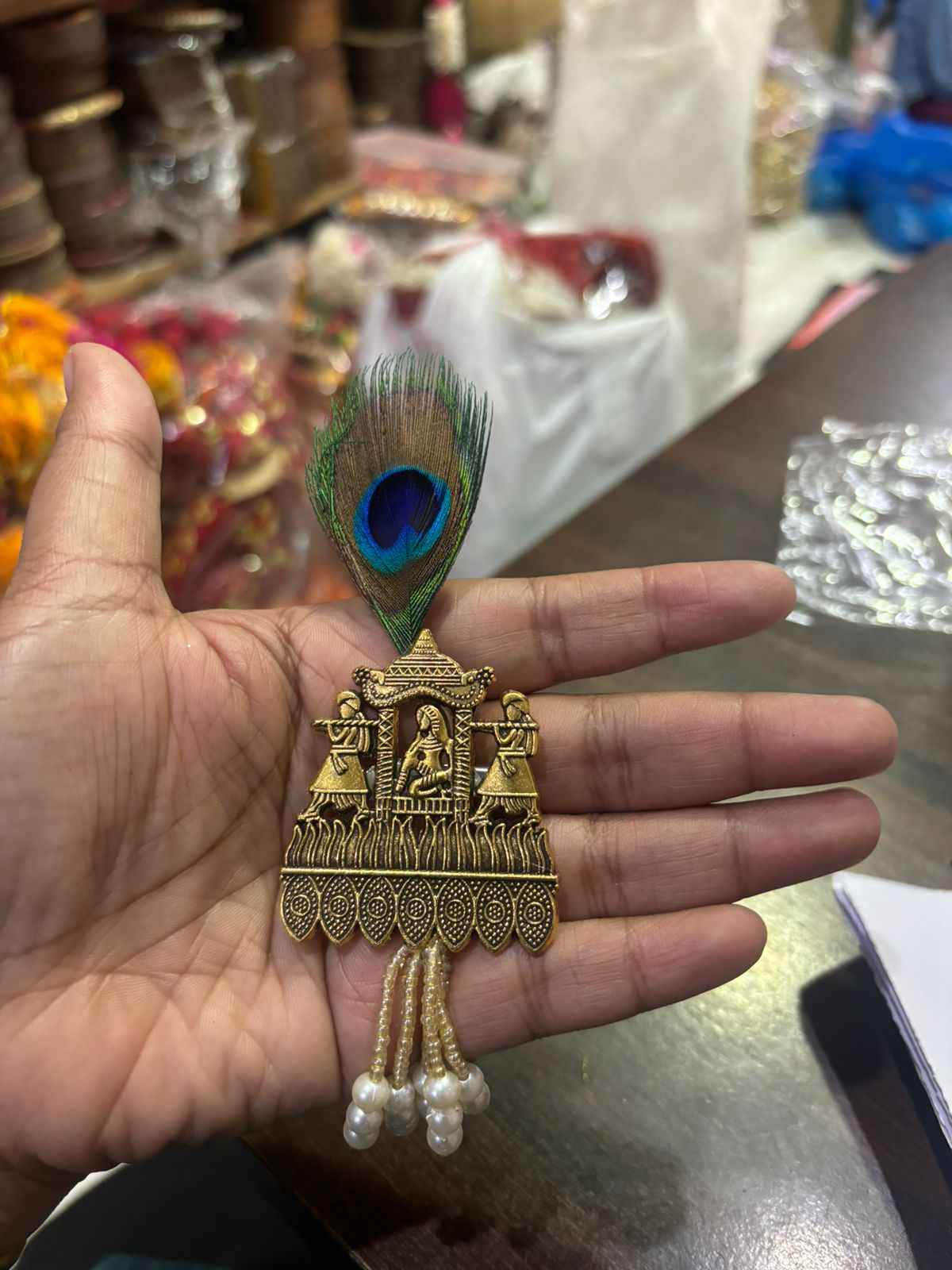 Decorative bride shape brooch for bridal function