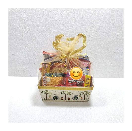 Square shape hamper basket used for gift packaging, wedding hampers, and festive gifting