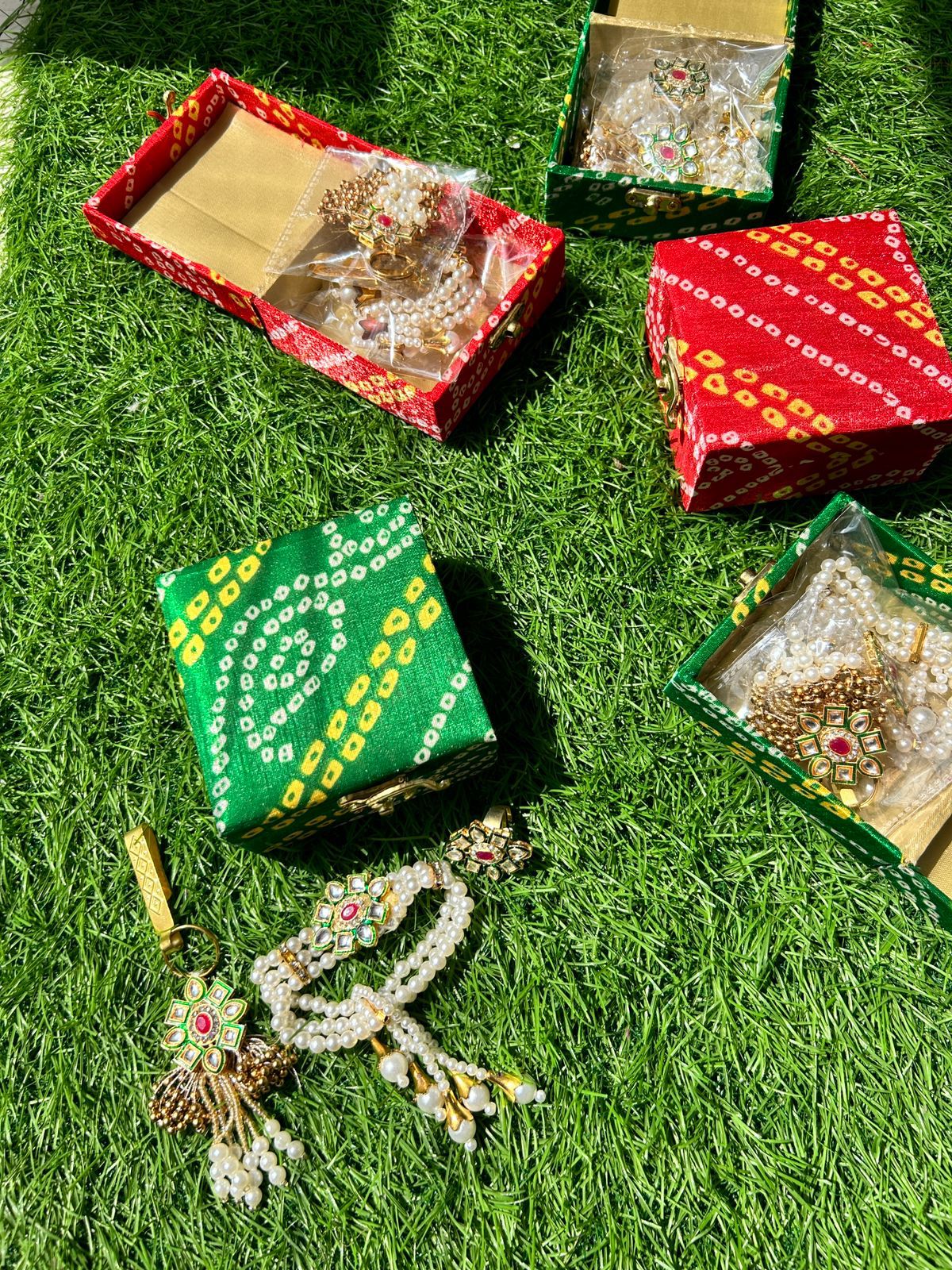 Handcrafted traditional Bandhani jewelry box with pearl latkan used for Indian wedding gifting