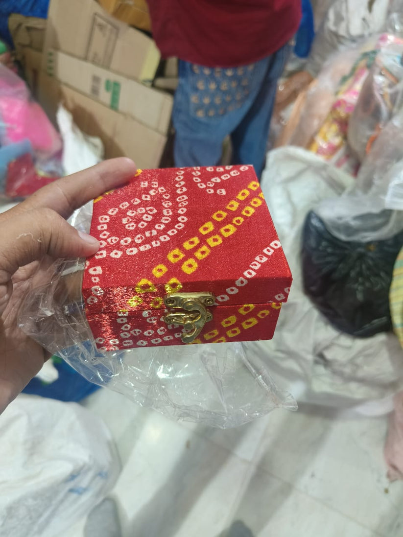handmade chunri design 4x4 gift box for wedding and traditional gifting