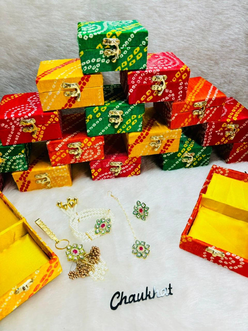 Traditional chunari design box with satka bracelet ring and maangtika for wedding and festive gifting